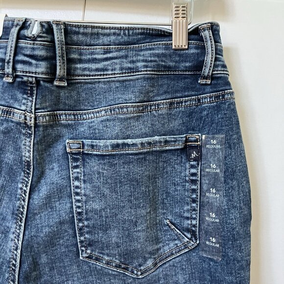 NWT Maurices Flared Jeans Womens 16 Blue Stretch High Rise - Picture 4 of 10
